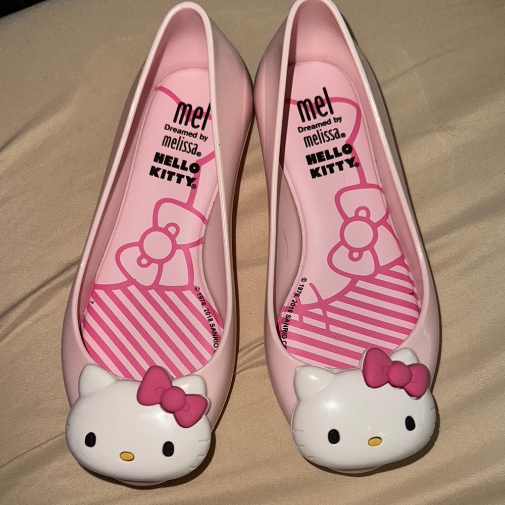 MINI Melissa Pink and White Dress Shoes with Hello Kitty Design
